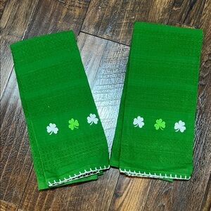 Green Shamrock Hand Towels